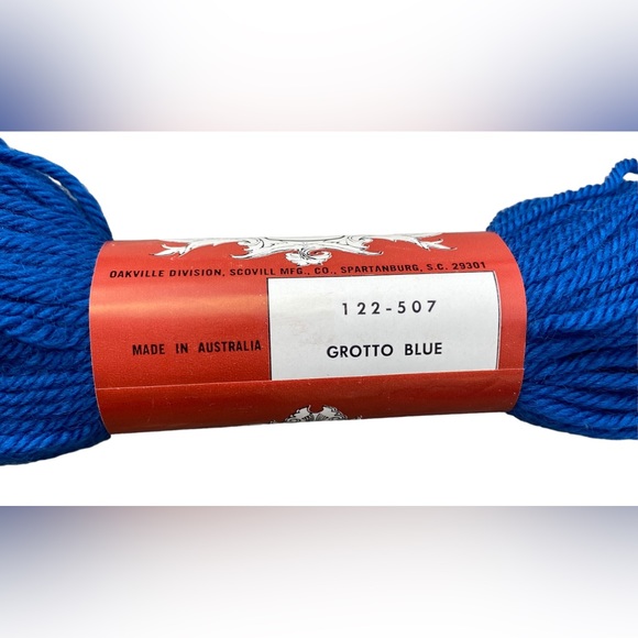Grotto Blue VTG NOS Scovill Dritz Luxury 100% Virgin Wool Needlepoint 40 Yards - Picture 5 of 6